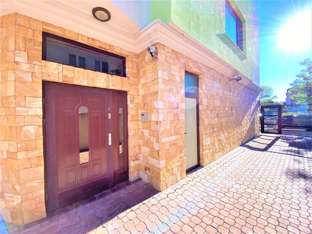 Botabara 312 Self Catering Beach Apartment Pomorie Extérieur photo