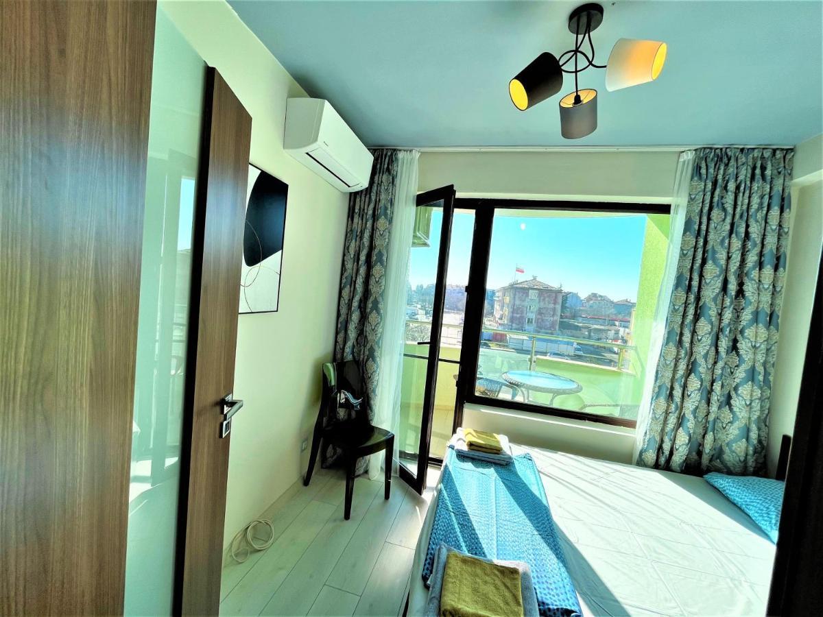 Botabara 312 Self Catering Beach Apartment Pomorie Extérieur photo