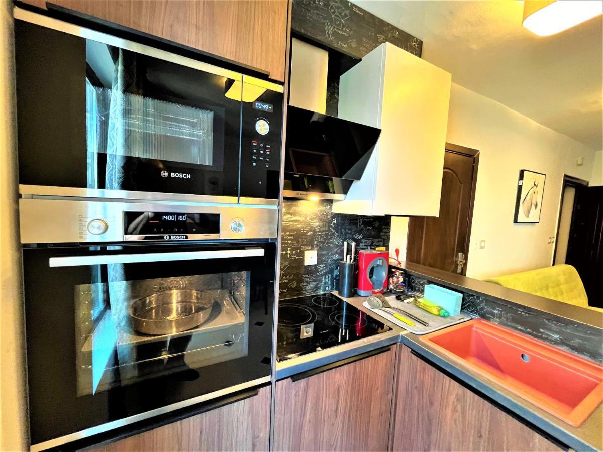 Botabara 312 Self Catering Beach Apartment Pomorie Extérieur photo