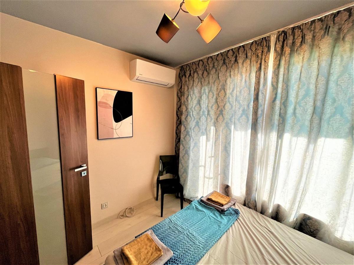 Botabara 312 Self Catering Beach Apartment Pomorie Extérieur photo