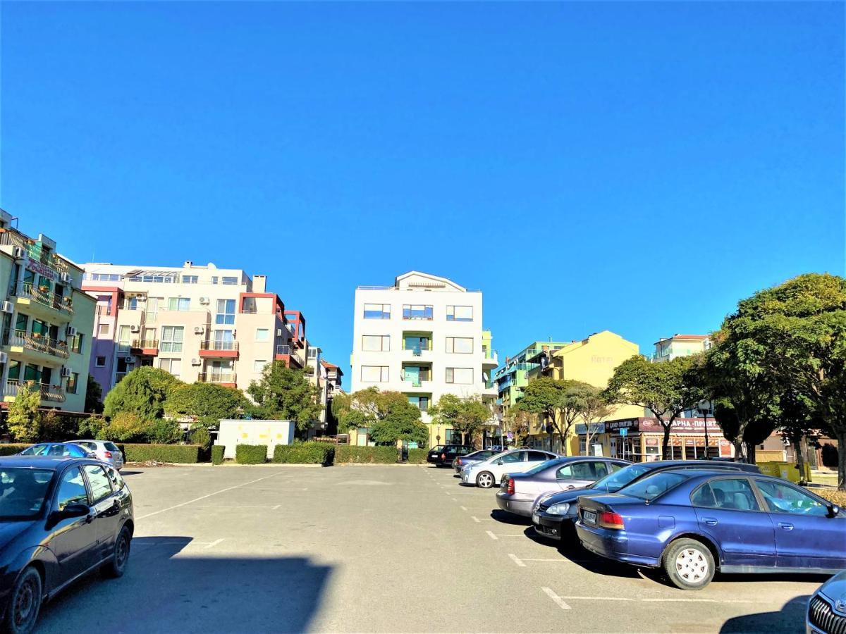 Botabara 312 Self Catering Beach Apartment Pomorie Extérieur photo