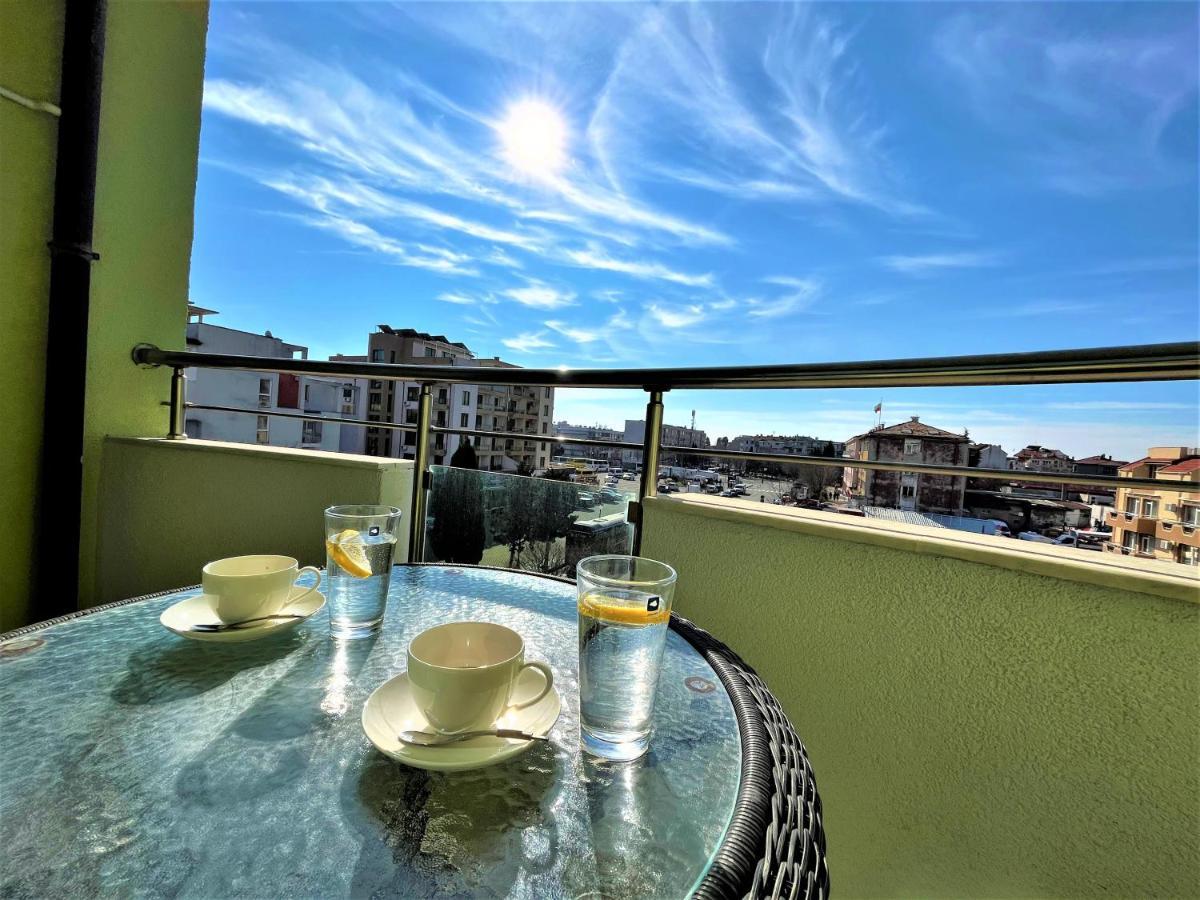 Botabara 312 Self Catering Beach Apartment Pomorie Extérieur photo