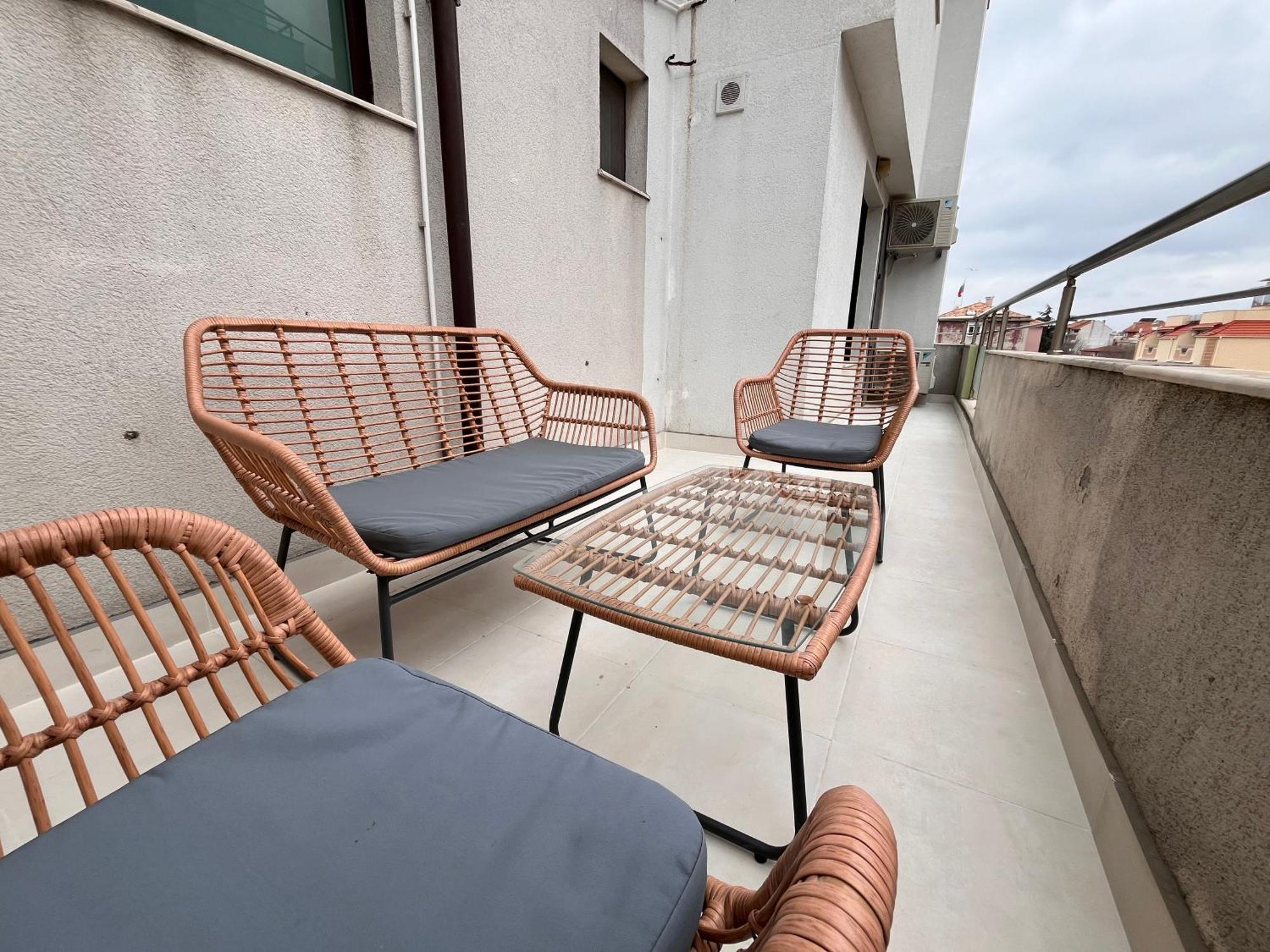 Botabara 312 Self Catering Beach Apartment Pomorie Extérieur photo
