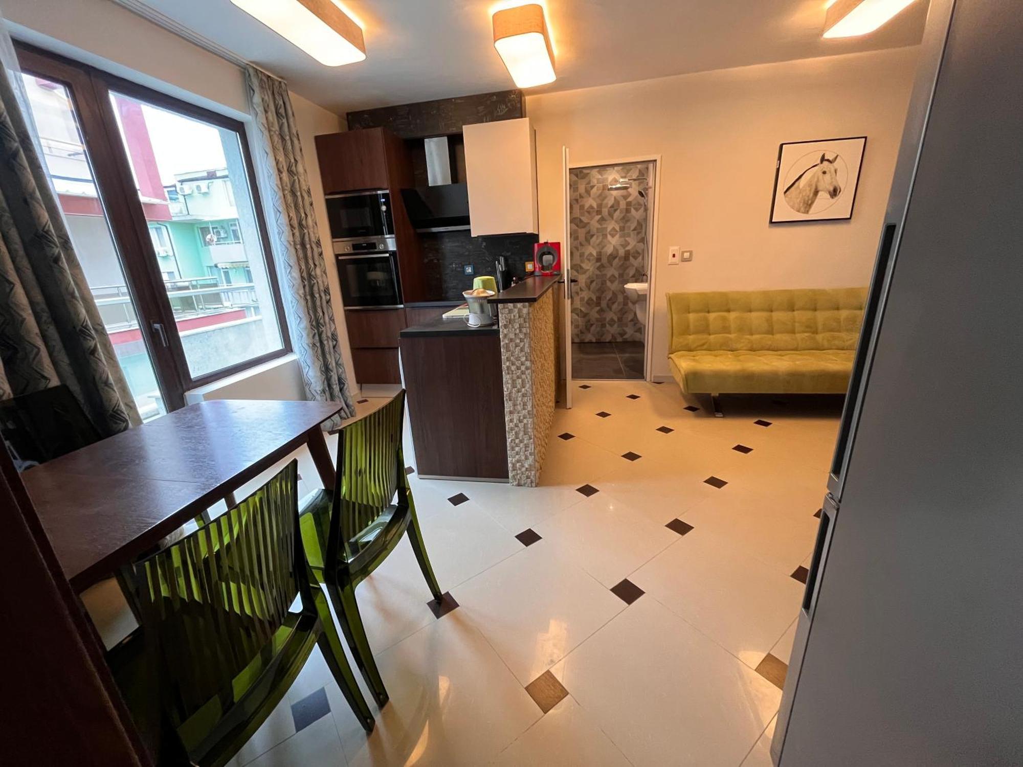 Botabara 312 Self Catering Beach Apartment Pomorie Extérieur photo